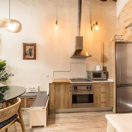 Casola House דירה *